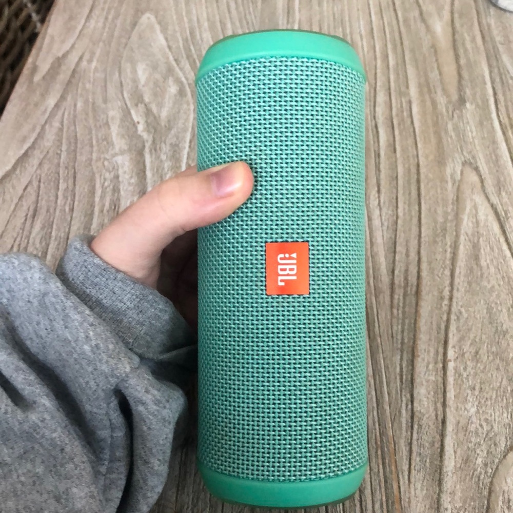 JBL flip 3 Bluetooth speaker